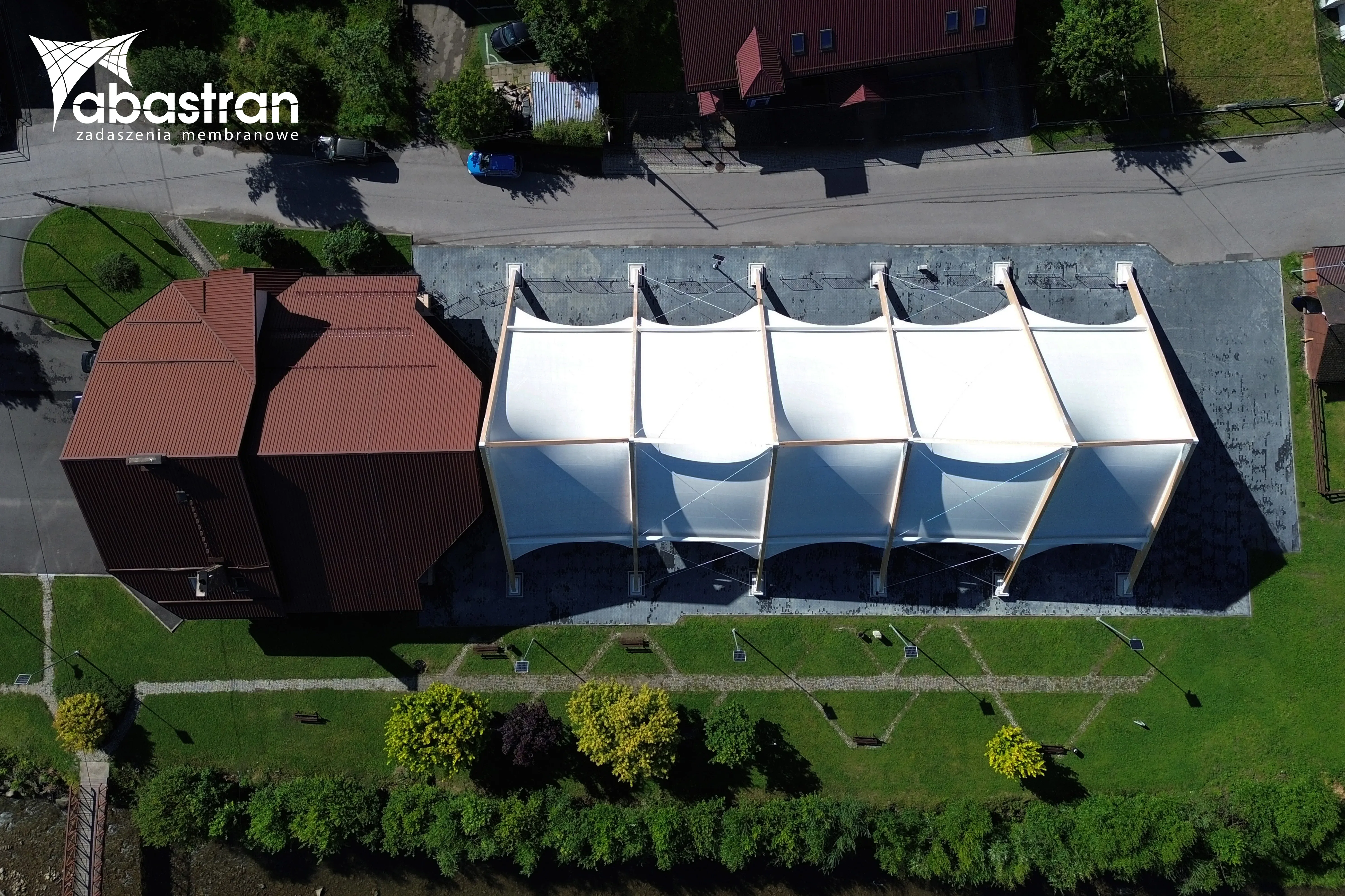 Zadaszenie membranowe widowni przy amfiteatrze w Ujsołach — 2