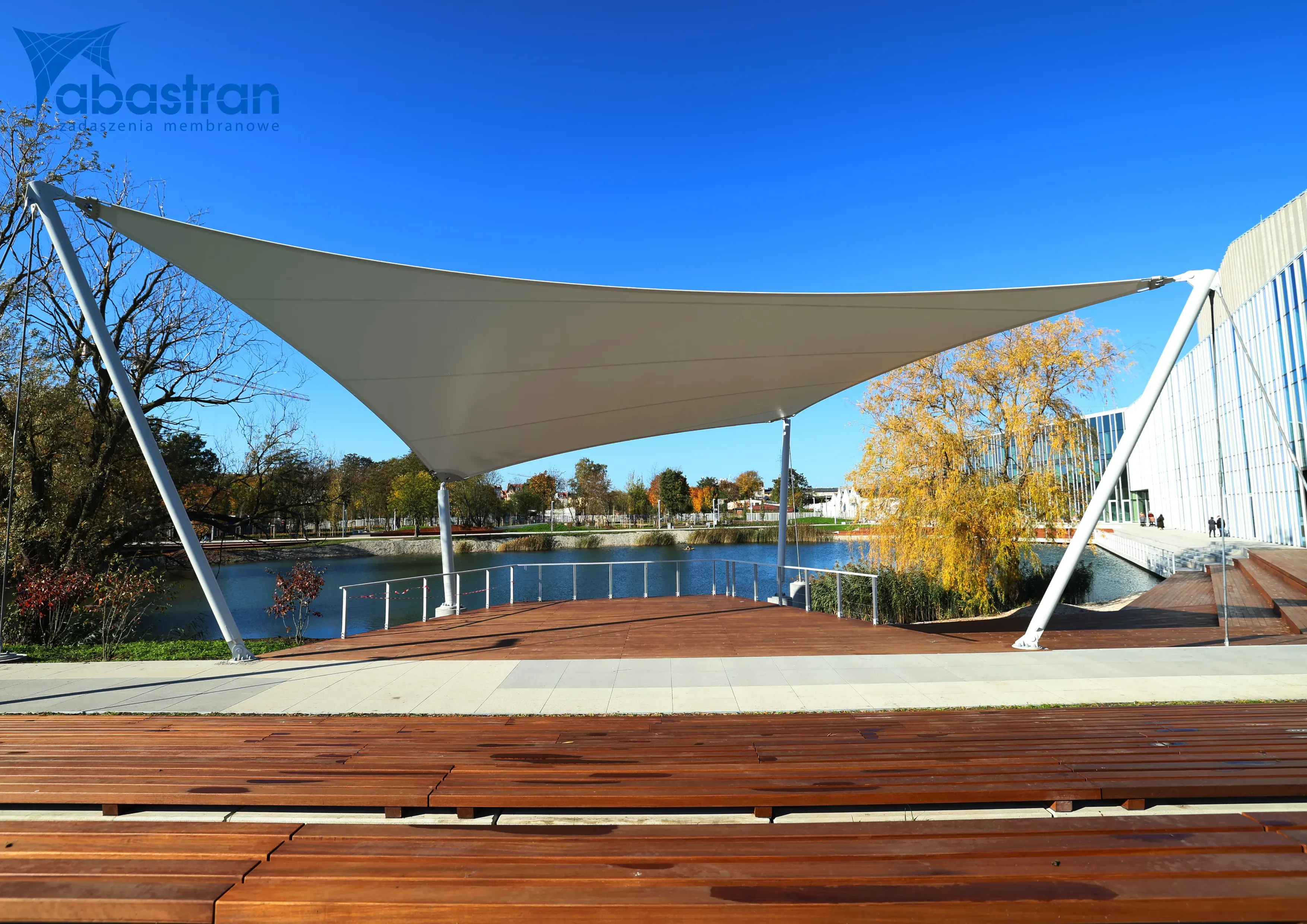Zadaszenie sceny plenerowej  na kampusie Akademii Muzycznej imienia Feliksa Nowowiejskiego w Bydgoszczy — 2