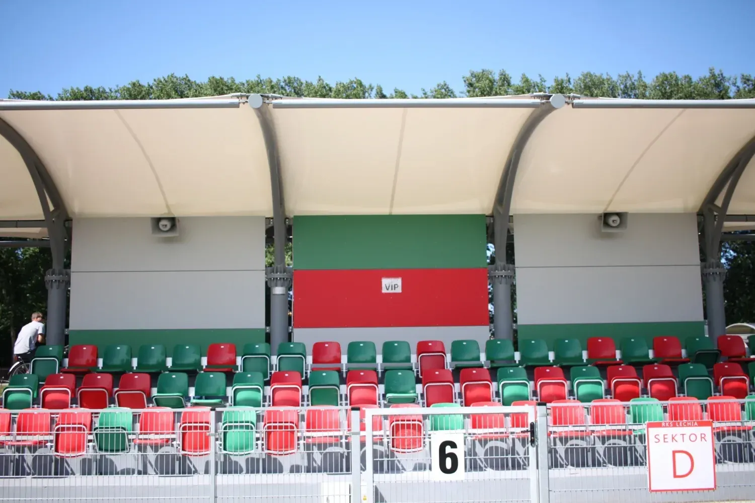 Zadaszenie membranowe trybun obiektu sportowego — 3
