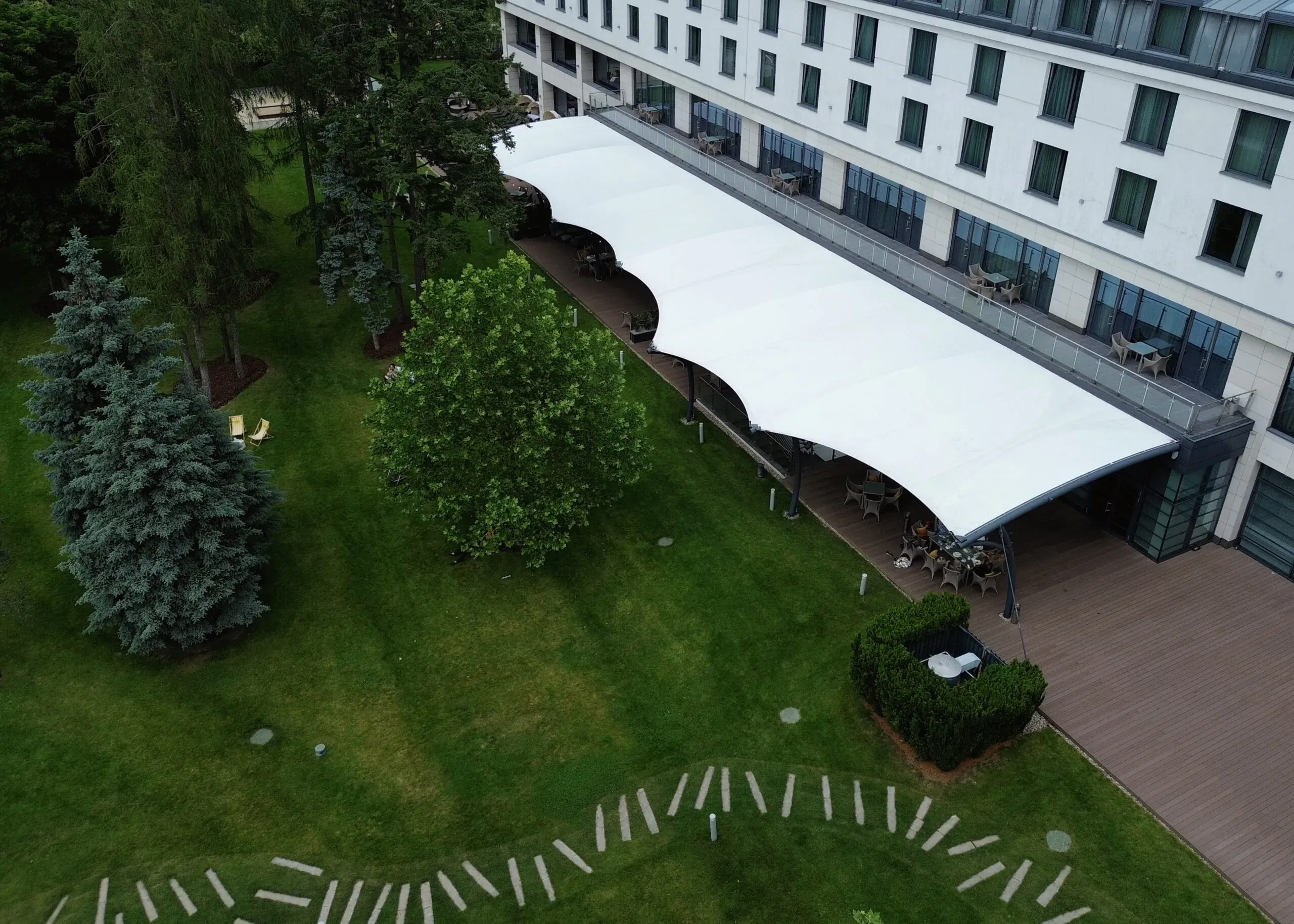 Membranowe zadaszenie tarasu Hotelu Hilton — 4