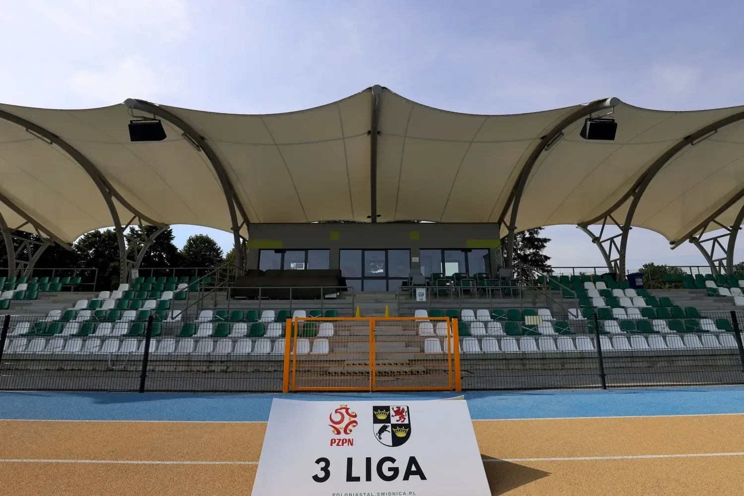 Zadaszenie membranowe trybun stadionu miejskiego — 7